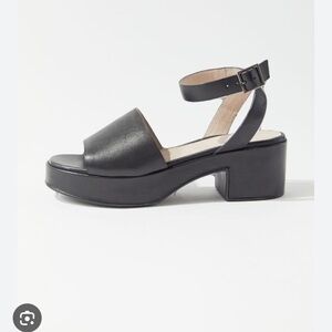 Seychelles Calming Influence Heeled Sandal